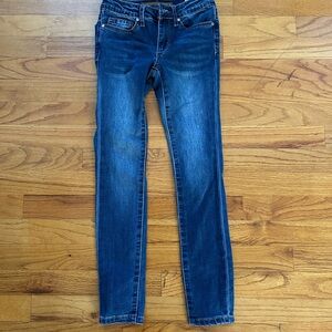 Girl’s Blue Jeans